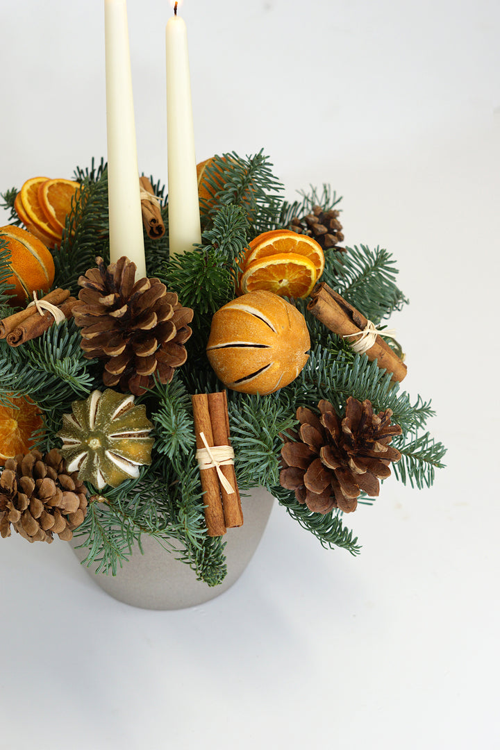 Good Tidings Round Table Arrangement